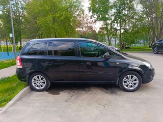 2012 Opel Zafira B Рестайлинг, чёрный, 999999 рублей, вид 4