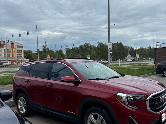 2020 GMC Terrain II, красный, 2400000 рублей - вид 2