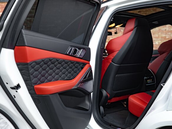 2021 BMW X6 M III (F96), белый, 13000000 рублей - вид 31