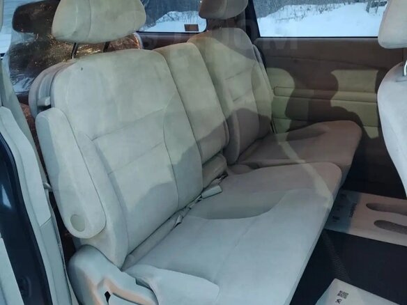 2004 Honda Elysion I, серый, 1660000 рублей - вид 16