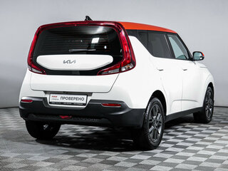 2021 Kia Soul III, белый, 2099000 рублей, вид 5