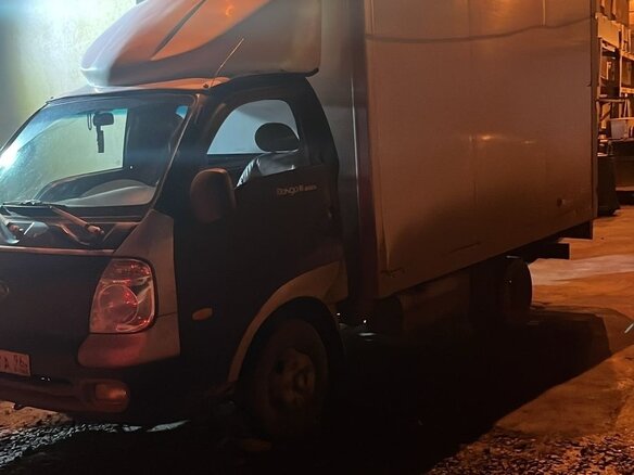 2010 Kia Bongo, синий, 850000 рублей - вид 3