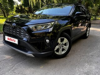 2020 Toyota RAV4 V (XA50), чёрный, 2920000 рублей, вид 3