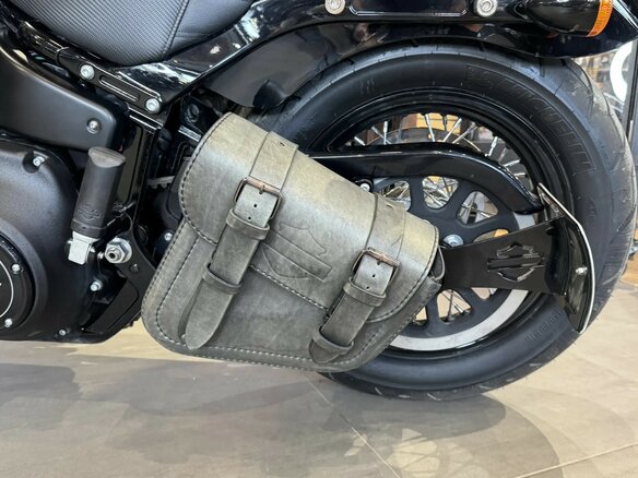 2021 Harley-Davidson Street Bob, чёрный, 1650000 рублей - вид 3