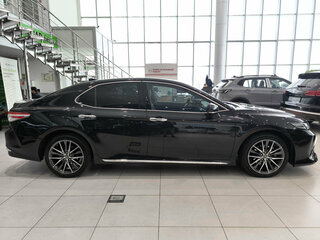2023 Toyota Camry VIII (XV70) Рестайлинг, чёрный, 3600000 рублей, вид 4