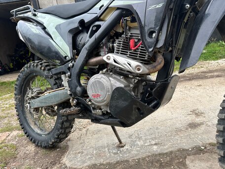 2022 BSE Z6, чёрный, 135000 рублей, вид 4