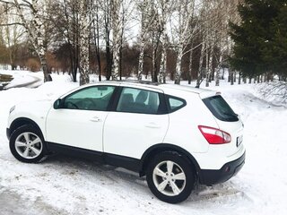 2010 Nissan Qashqai I Рестайлинг, белый, 1310000 рублей, вид 5