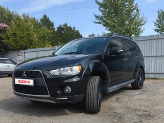 2011 Mitsubishi Outlander II Рестайлинг, чёрный, 1100000 рублей, вид 1
