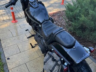 2022 Harley-Davidson Fat Bob, чёрный, 1499000 рублей, вид 5