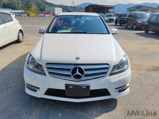 2012 Mercedes-Benz C-Класс 180 BlueEFFICIENCY III (W204) Рестайлинг, белый, 1700000 рублей, вид 2
