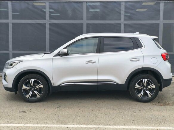 2023 Chery Tiggo 4 Pro I, серебристый - вид 3