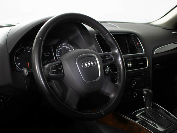 2011 Audi Q5 I (8R), красный - вид 8