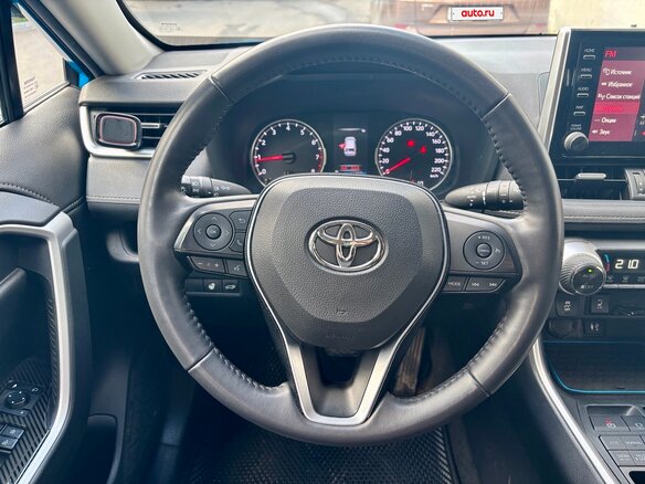 2020 Toyota RAV4 V (XA50), синий, 2720000 рублей - вид 18