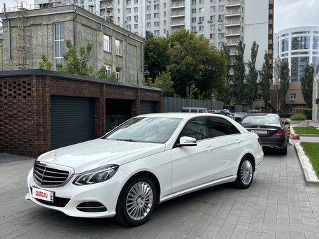 2013 Mercedes-Benz E-Класс 250 CDI IV (W212, S212, C207) Рестайлинг, белый, 2300000 рублей, вид 3