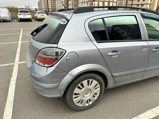 2008 Opel Astra H Рестайлинг, серебристый, 290000 рублей, вид 3