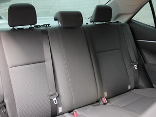 2016 Toyota Corolla XI (E160, E170, E180), серебристый, 1500000 рублей, вид 4