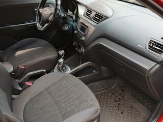 2012 Kia Rio 5-speed III, красный, 950000 рублей, вид 5