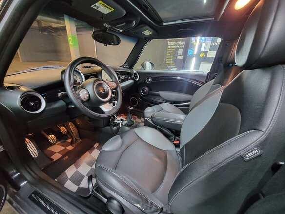 2009 Mini Clubman John Cooper Works I, чёрный - вид 7