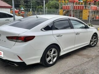 2019 Hyundai Sonata VII (LF) Рестайлинг, белый, 1600000 рублей, вид 3