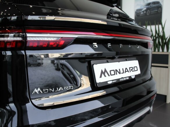 2026 Geely Monjaro I Рестайлинг, чёрный - вид 13