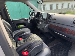 2013 Volkswagen Multivan T5 Рестайлинг, серебристый, 2300000 рублей, вид 5