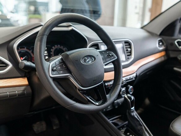 2026 Lada (ВАЗ) Vesta SW Cross I Рестайлинг (NG), белый - вид 6