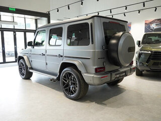 2026 Mercedes-Benz G-Класс AMG 63 AMG II (W465) Рестайлинг, серебристый, 29900000 рублей, вид 3
