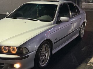 2002 BMW 5 серии 525i IV (E39) Рестайлинг, серебристый, 630000 рублей, вид 1
