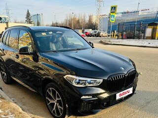 2020 BMW X5 40d IV (G05/G18), чёрный, 7900000 рублей, вид 3