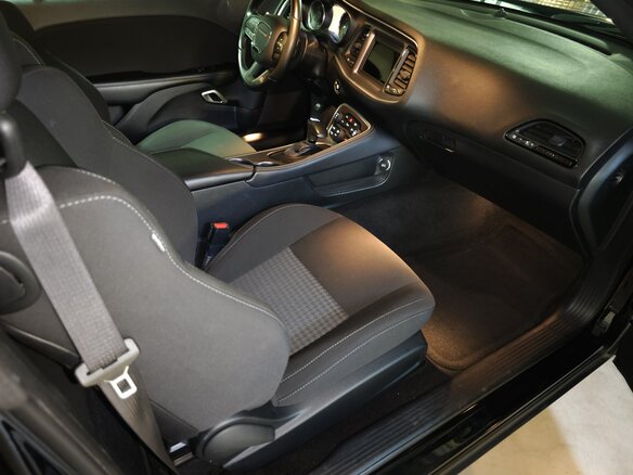 2021 Dodge Challenger III Рестайлинг 2, чёрный, 2500000 рублей - вид 21