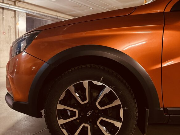 2019 Lada (ВАЗ) Vesta SW Cross I, оранжевый, 1150000 рублей - вид 9