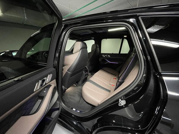 2021 BMW X5 M Competition III (F95), чёрный, 12000000 рублей - вид 9