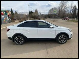 2023 Lada (ВАЗ) Vesta Cross I Рестайлинг (NG), белый, 1399000 рублей, вид 4