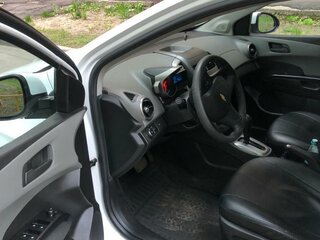 2012 Chevrolet Aveo II, белый, 700000 рублей, вид 5