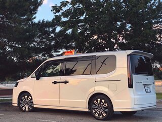 2022 Honda Stepwgn Spada VI, белый, 2895000 рублей, вид 4