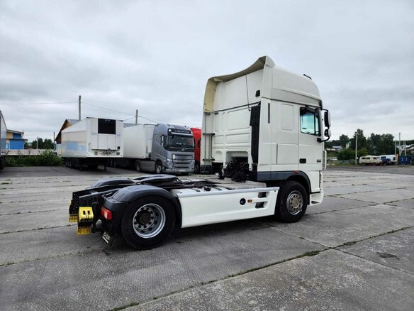 2017 DAF XF 105, белый, 5250000 рублей - вид 4