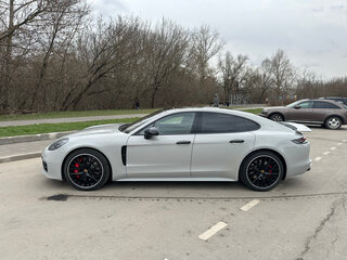 2019 Porsche Panamera GTS II, серый, 10490000 рублей, вид 4