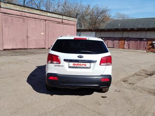 2012 Kia Sorento II, белый, 1400000 рублей, вид 3