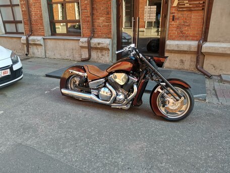 2019 Honda VTX 1800, коричневый, 1300000 рублей, вид 4