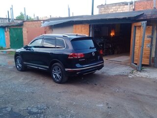 2016 Volkswagen Touareg II Рестайлинг, чёрный, 4500000 рублей, вид 5