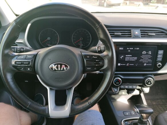 2021 Kia Rio IV Рестайлинг, коричневый, 1707000 рублей - вид 6