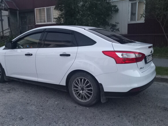 2013 Ford Focus III, белый, 850000 рублей - вид 4