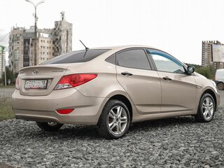 2012 Hyundai Solaris I, бежевый, 729000 рублей, вид 5