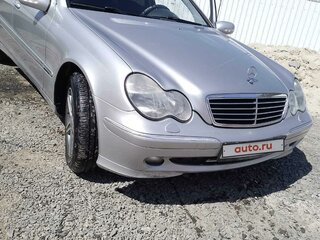 2000 Mercedes-Benz C-Класс 200 II (W203), серебристый, 600000 рублей, вид 3