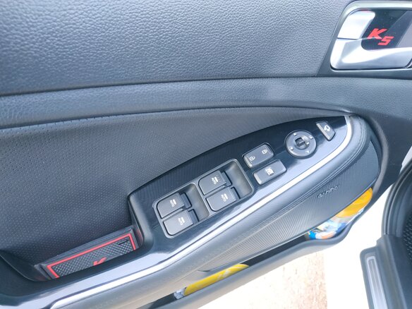2015 Kia Optima III Рестайлинг, белый, 1860000 рублей - вид 23