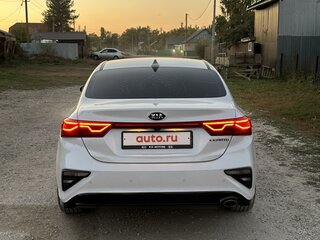 2020 Kia Cerato IV, белый, 2000000 рублей, вид 4