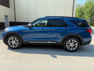 2019 Ford Explorer VI, синий, 3350000 рублей, вид 3