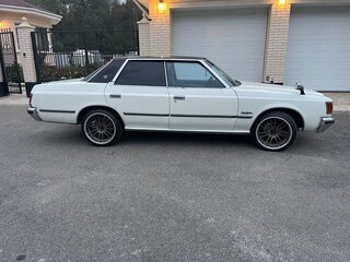 1980 Toyota Crown VI (S110), белый, 1050000 рублей, вид 4