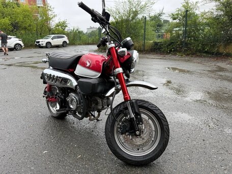2020 Honda Z125 Monkey, красный, 399000 рублей, вид 2