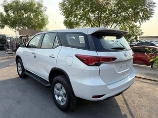 2026 Toyota Fortuner II Рестайлинг, белый, 4800800 рублей, вид 3